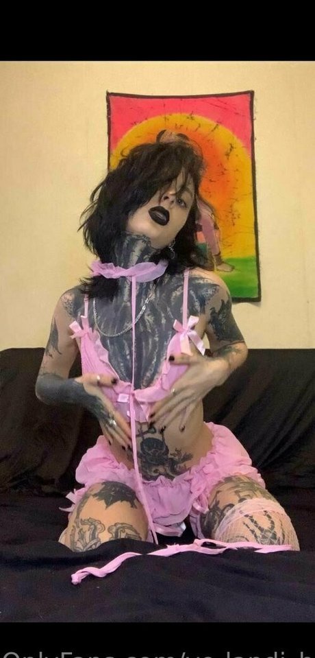 yo landi black porn model img