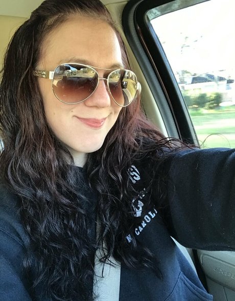 thebellarose xxx actress picture