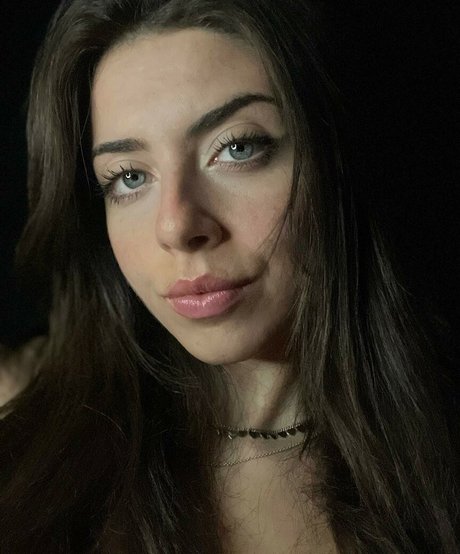 IlaMos ASMR model free img