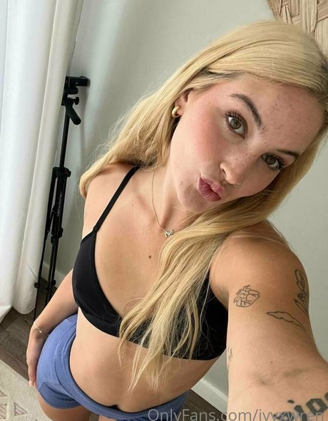 ivyxwren free model picture