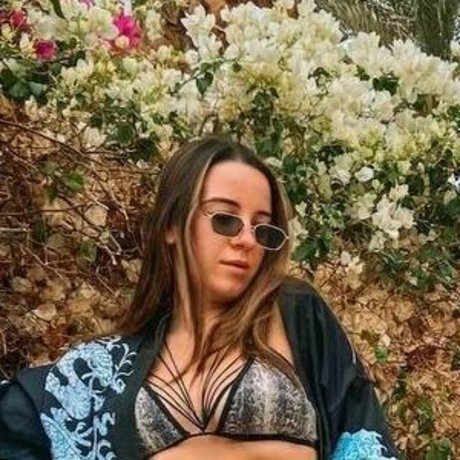 night muffin star sexy photos