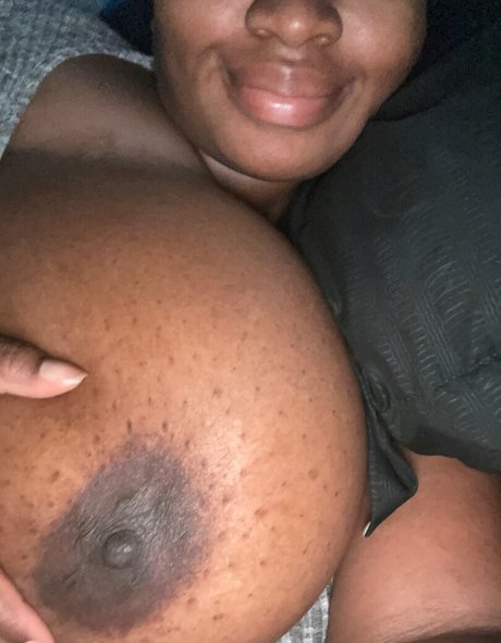 juicyynae22 xxx actress image