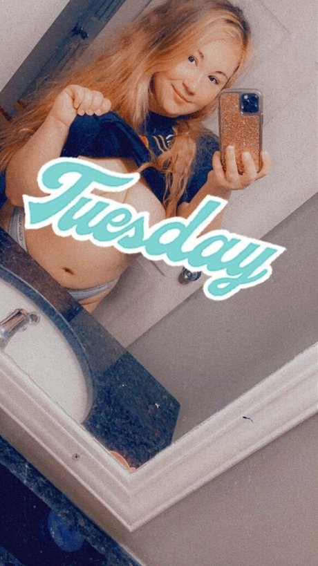 stellahartxo best star photos