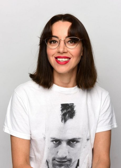 Aubrey Plaza perfect model images