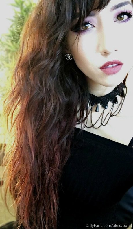 alexapond nude actress picture