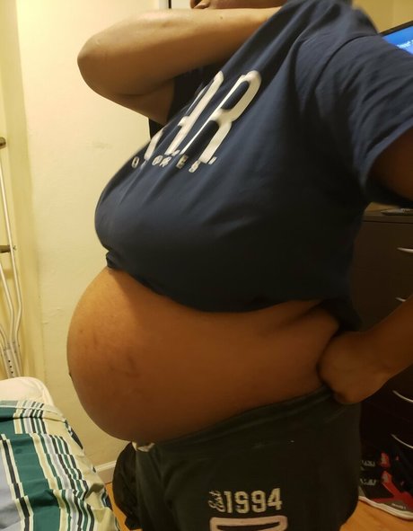 freakythickums nude model photo