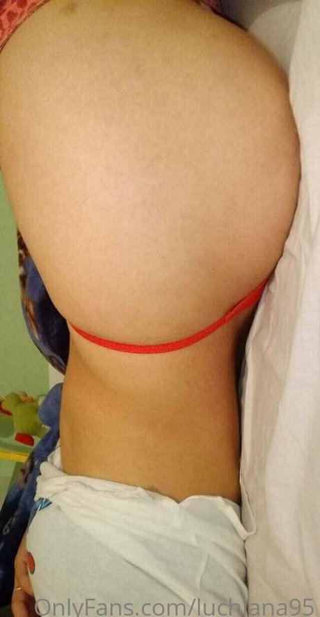 luchiana95 nude pornstar pic