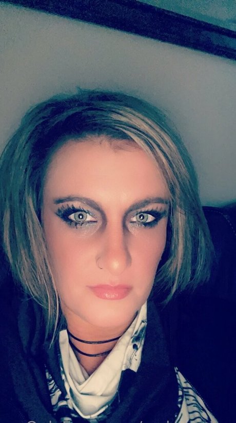 sydneyalan erotic star photo