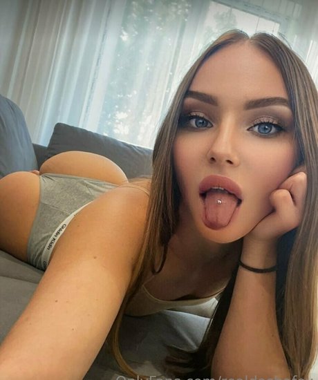 realdashafox pornstar art picture