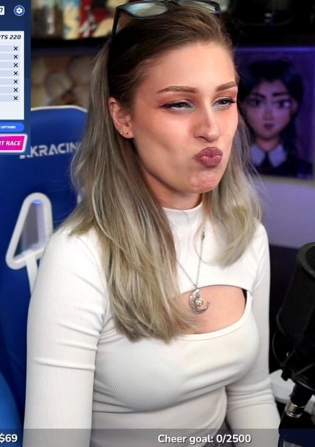 IceTokki pornstar pretty gallery