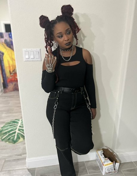 DefinedByKy hot pornstar image