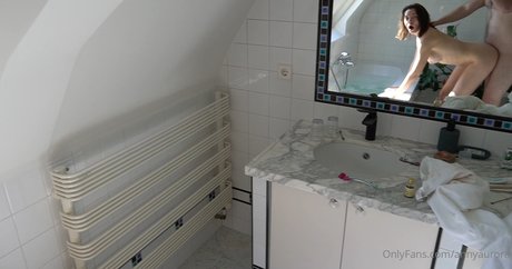 Anny Aurora model nude img