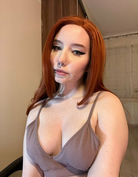 amyfreesky naked star images