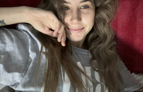 Allieerex pornstar pretty img