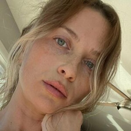 ceecoco naked star gallery