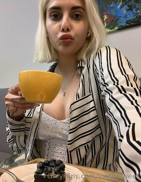 saylorsweet star free img