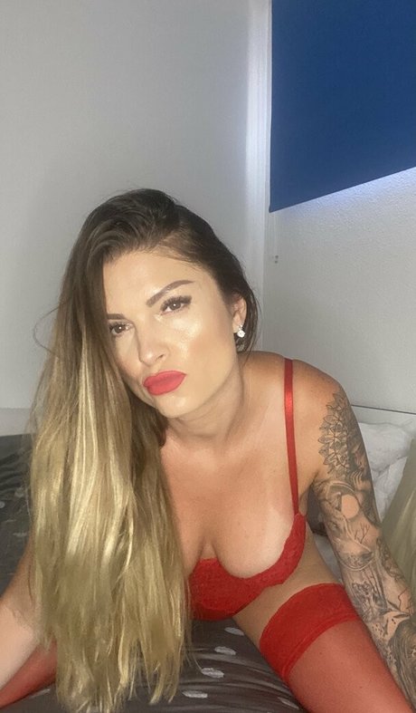 sarahmontanavip sex model archive