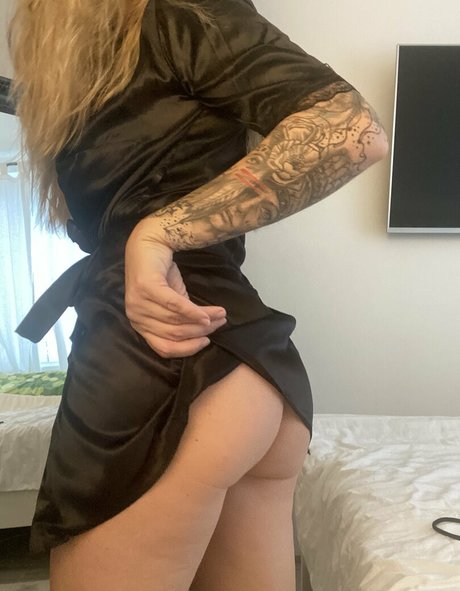 sarahmontanavip model nudes images