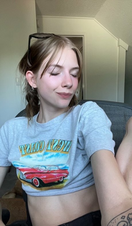 selflovesage nice model img