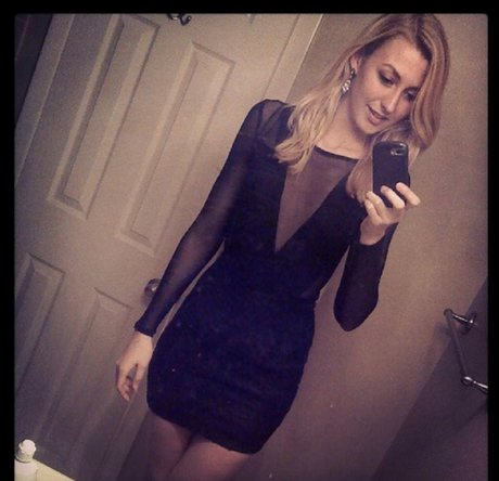 Alexa Grace model nice pics