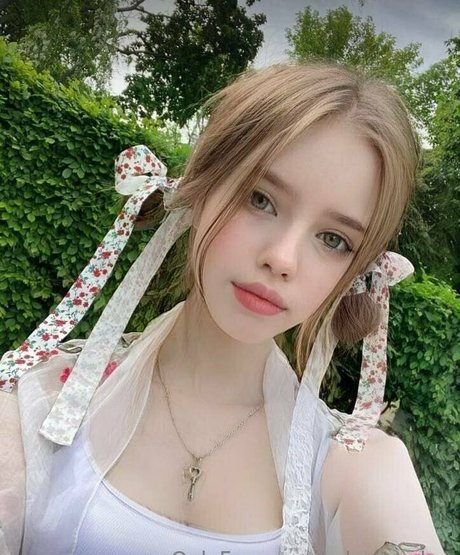 crln carolyn pornstar naked image