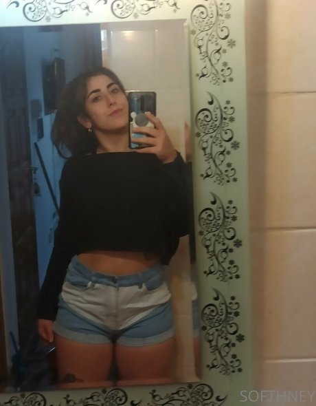 ursoftbee model top photos