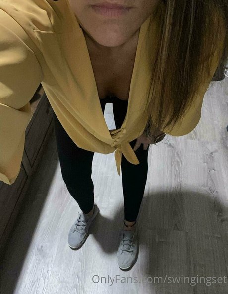 swingingset naked actress gallery