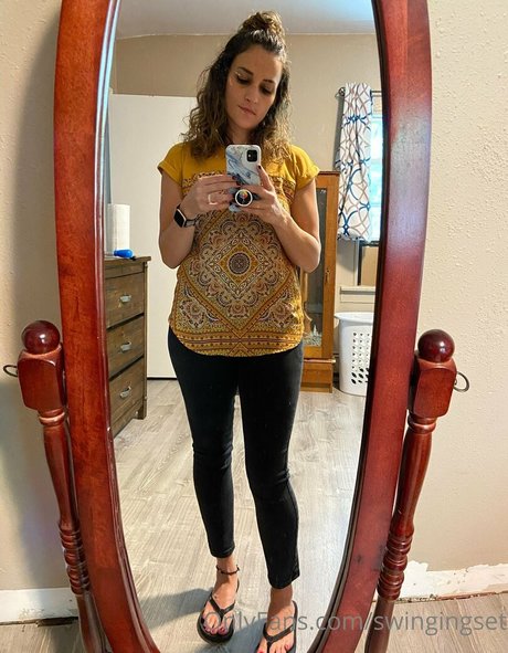 swingingset pornstar exclusive picture