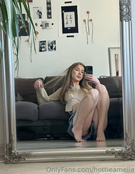 privateamelia model nude image