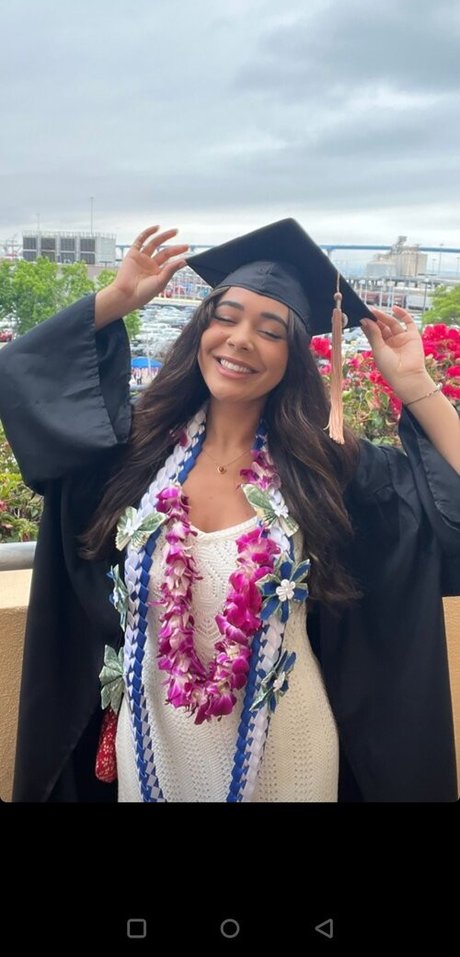 Chellchee naked actress img