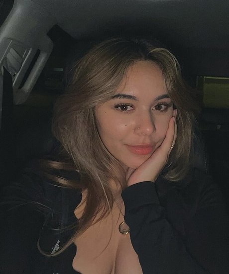 Chellchee naked actress picture