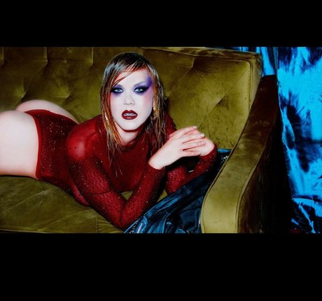 Jodie Sweetin pornstar naked photos