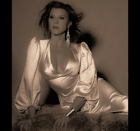 Jodie Sweetin nice model pic