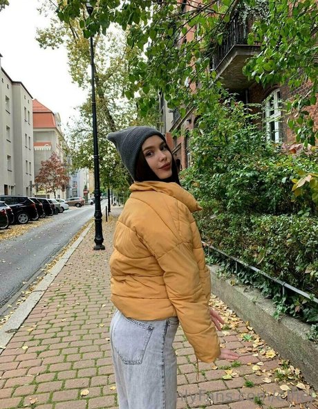 holy polly pornstar adult picture