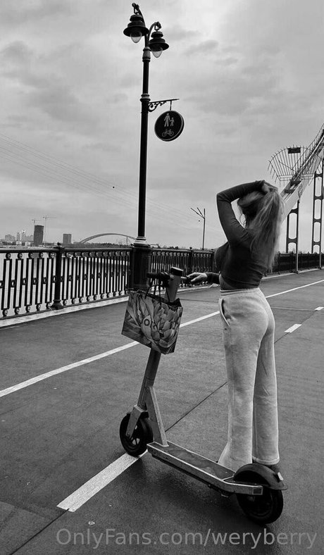 weryberry hd actress image