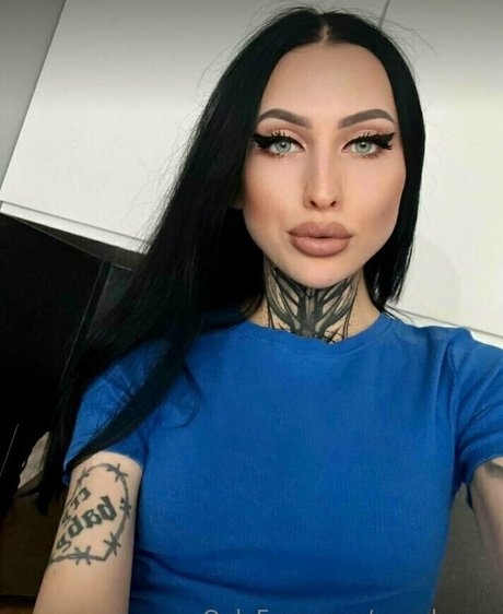 weryberry xxx pornstar img