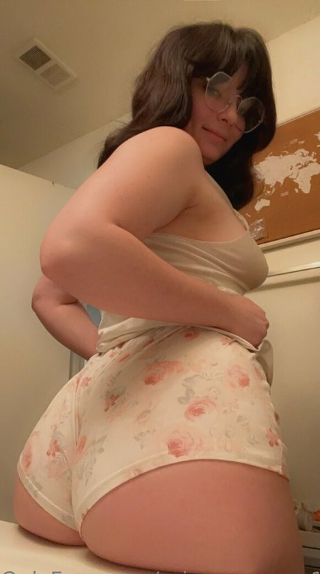 princessmoon129 pornographic model image