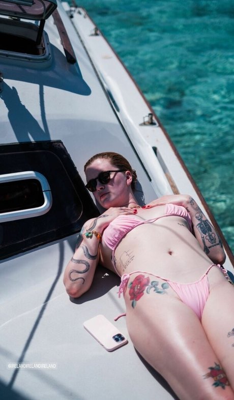 Ireland Baldwin hot star image