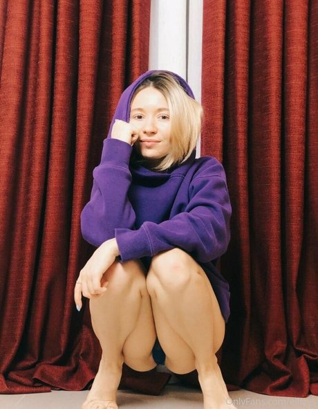 Ellcrys sexy star picture