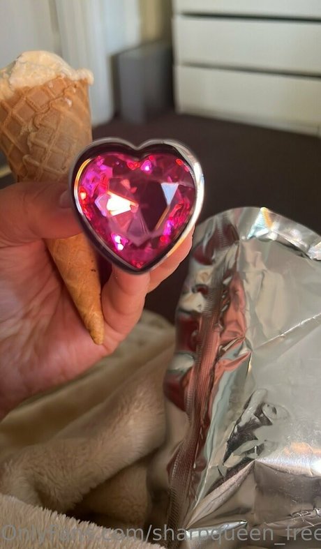 sharpqueen free free model pic