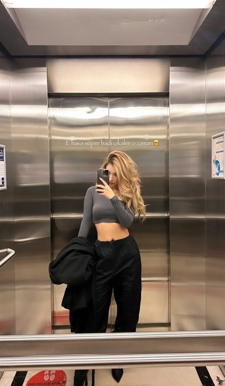 iremsukamber high quality actress pics