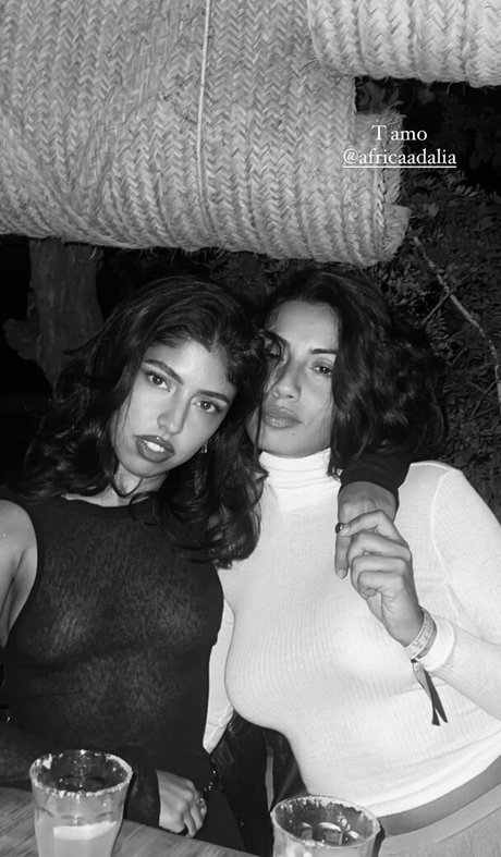 Maria Mood model sex images