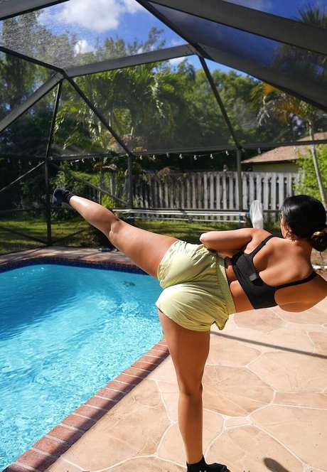 nadiastrikesagain hot star archive