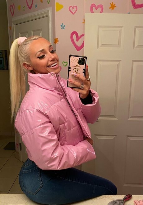 itshollyday art star photos