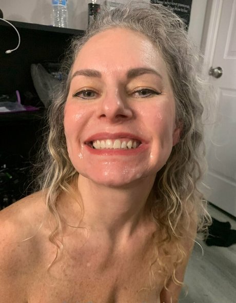 hotlegsplaytime pornstar hot image