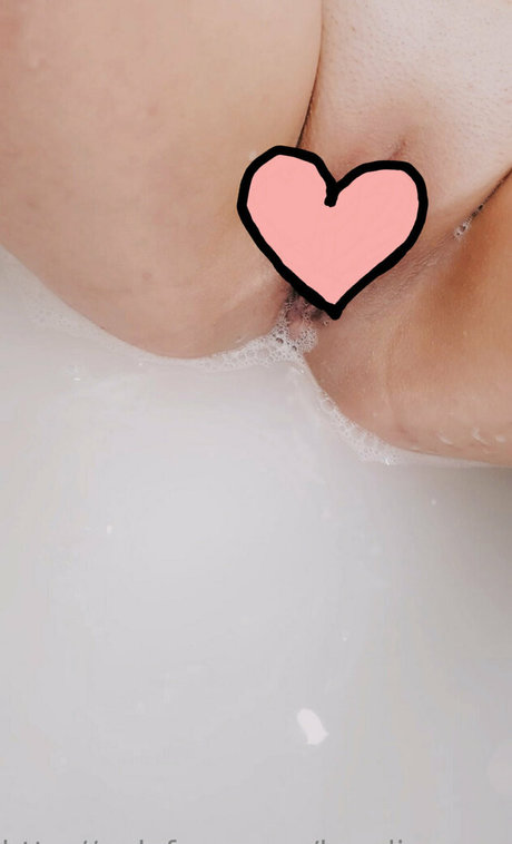 karolinaem free pornstar exclusive pic