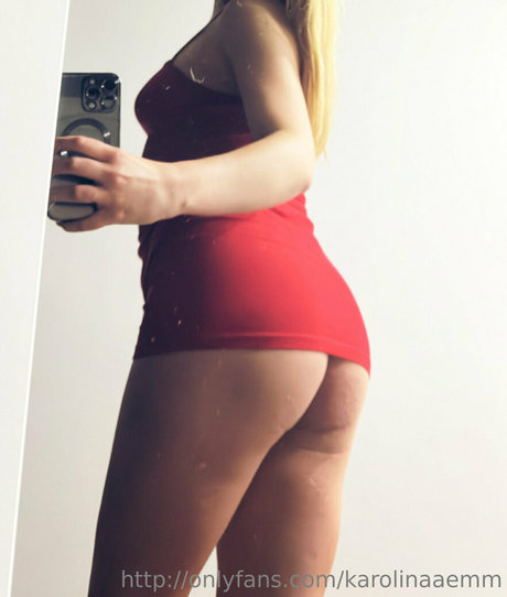 karolinaem free model pretty img