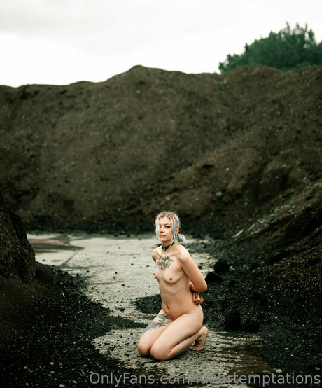 lunartemptations xxx pornstar images