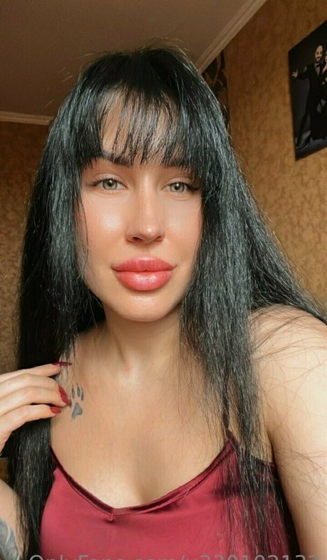 lusty queen xxx pornstar images