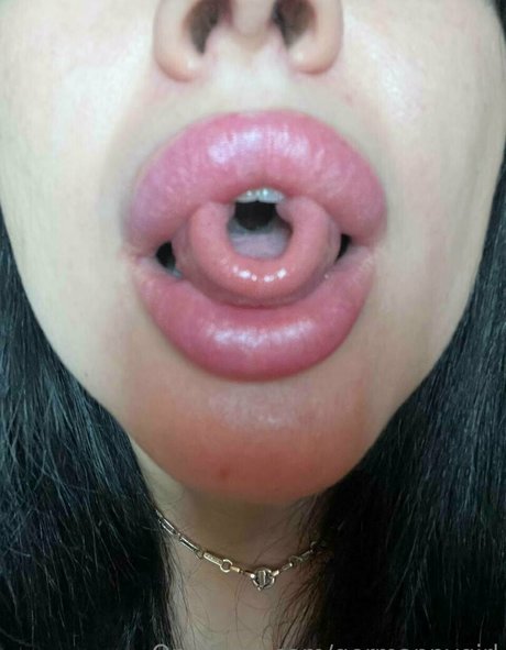 lusty queen erotic star archive